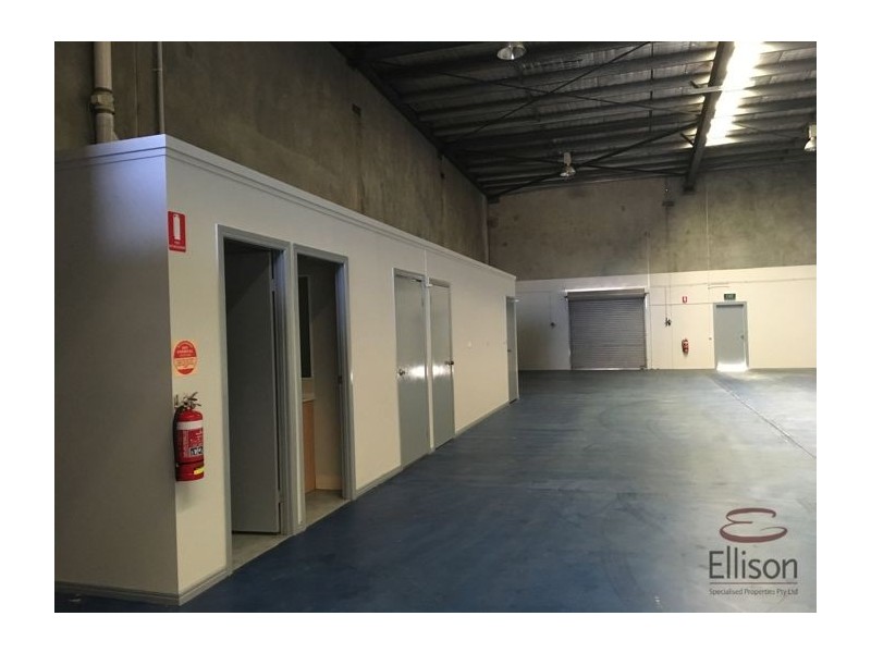 61 Nealdon Drive, Meadowbrook QLD 4131