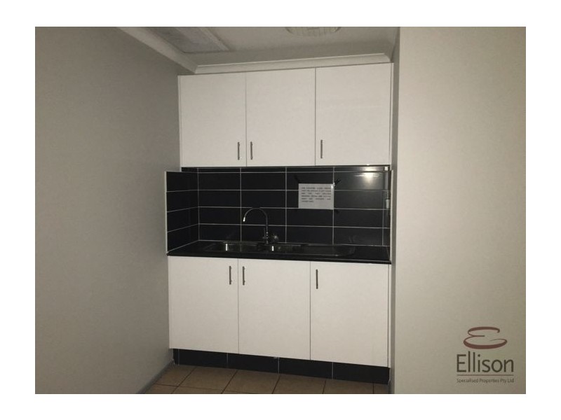 61 Nealdon Drive, Meadowbrook QLD 4131