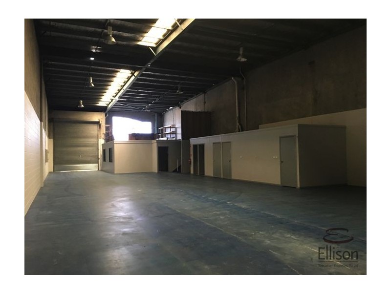 61 Nealdon Drive, Meadowbrook QLD 4131