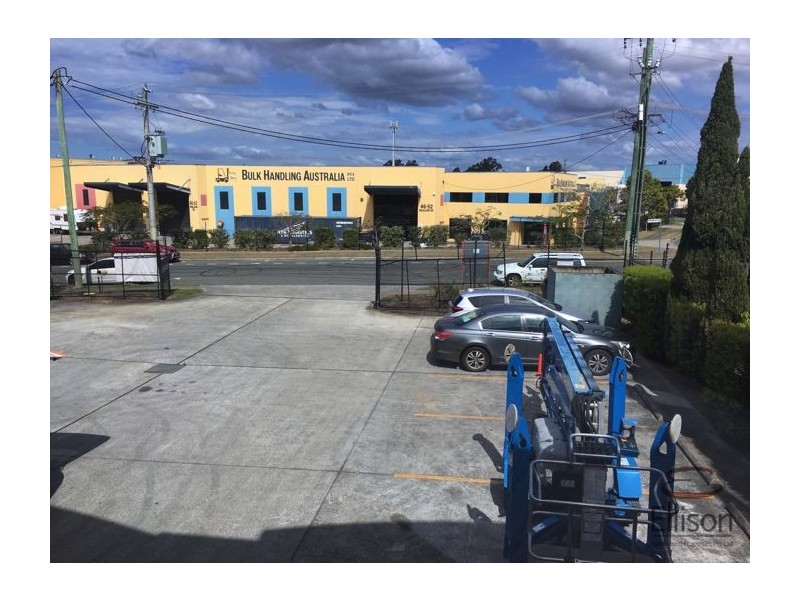 61 Nealdon Drive, Meadowbrook QLD 4131