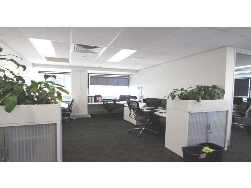 S9.01L9/301 Coronation Drive, Milton QLD 4064