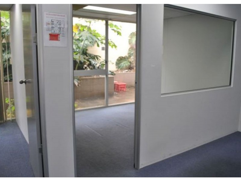 Suite 4/3368 Pacific Highway, Springwood QLD 4127