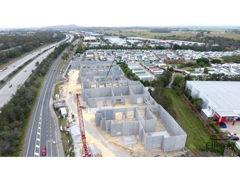 2/214 Lahrs Road, Ormeau QLD 4208