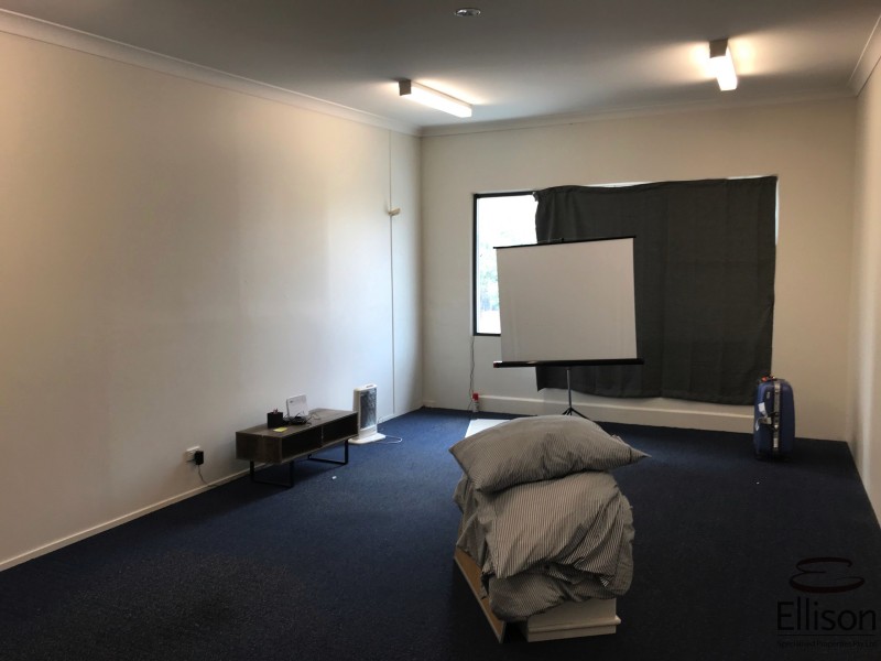2/170-172 North Road, Woodridge QLD 4114