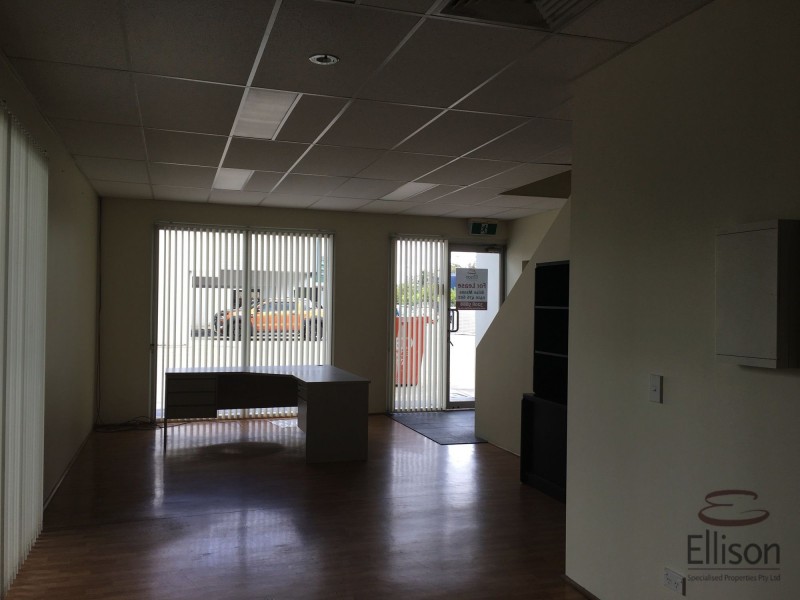 8/3-19 University Drive, Meadowbrook QLD 4131