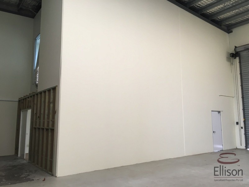 8/3-19 University Drive, Meadowbrook QLD 4131