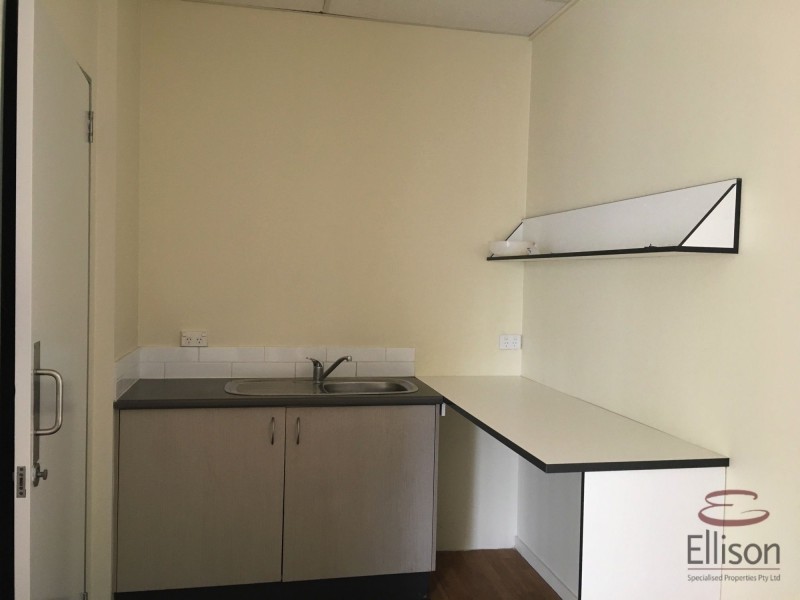 8/3-19 University Drive, Meadowbrook QLD 4131