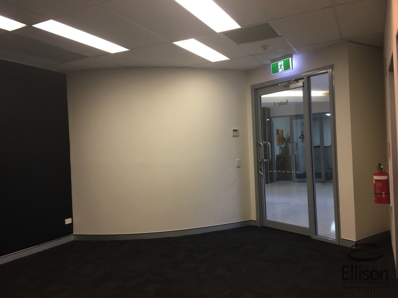 1/3950 Pacific Highway, Loganholme QLD 4129