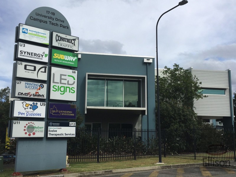 1/3-19 University Drive, Meadowbrook QLD 4131