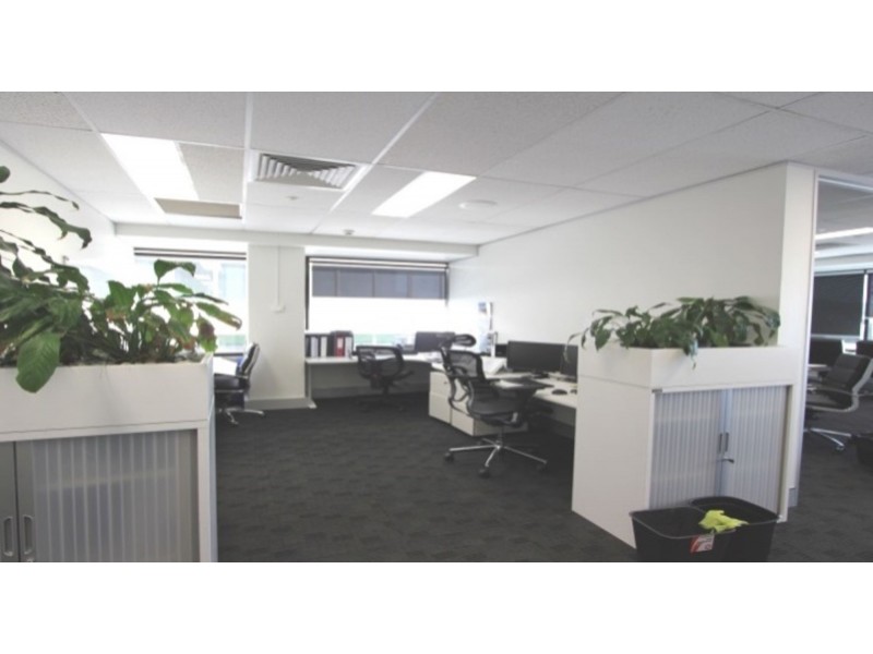 S9.09L9/301 Coronation Drive, Milton QLD 4064