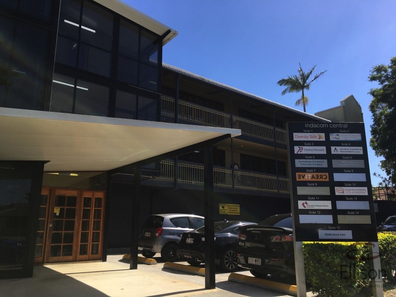 2/6 Vanessa Boulevard, Springwood QLD 4127