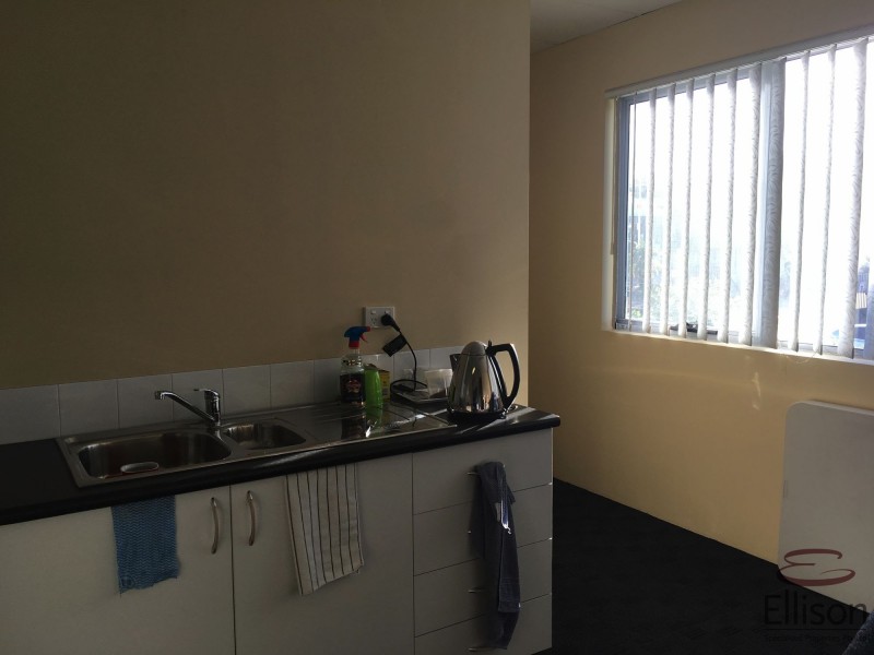1/28 Eurora Street, Kingston QLD 4114