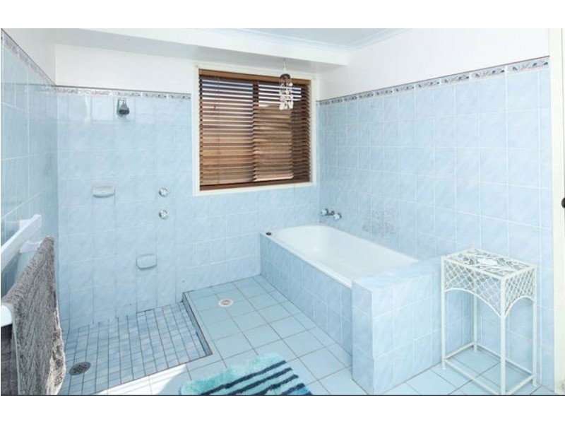 6 Roman Court, Loganholme QLD 4129