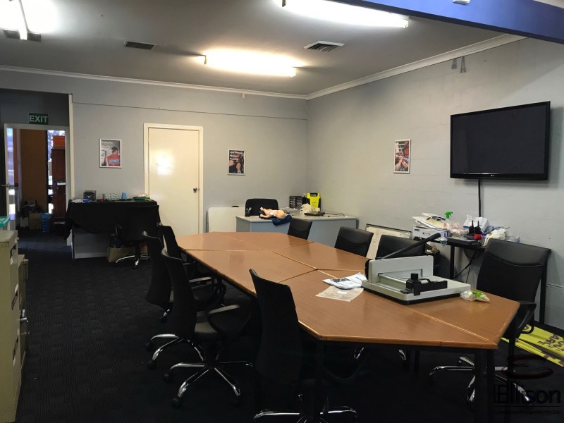 4049 Pacific Highway, Loganholme QLD 4129