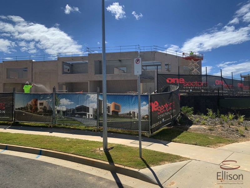 17/8 Distribution Court, Arundel QLD 4214