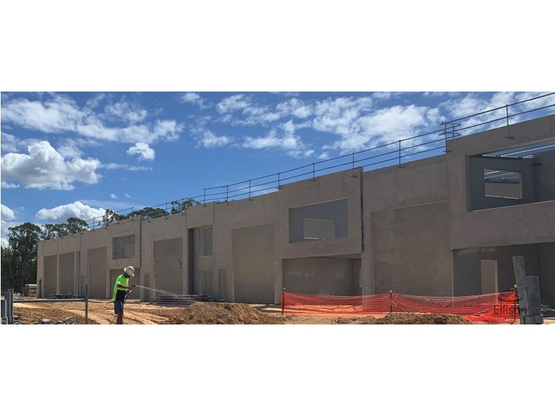 28/8 Distribution Court, Arundel QLD 4214