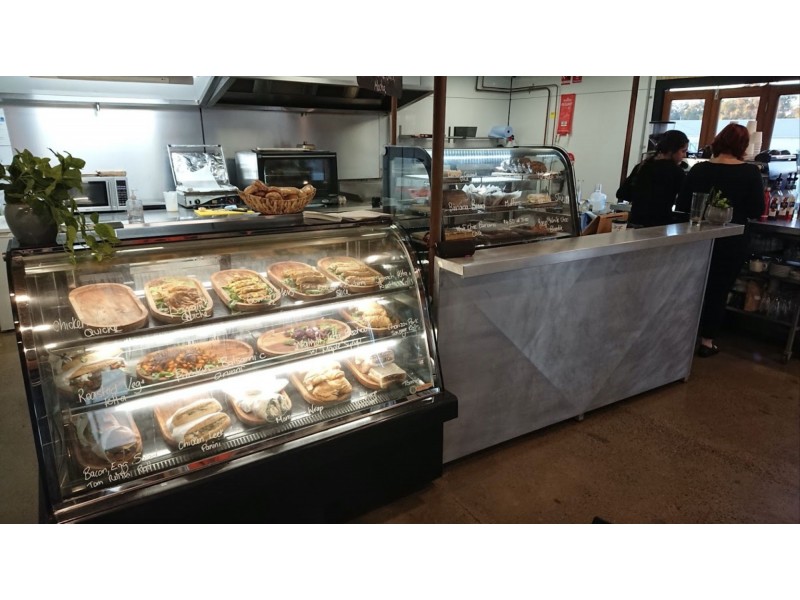 Unit 1 (a) 17 Manufacturer Drive, Molendinar QLD 4214