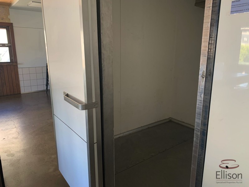 Unit 1 (a) & (b) 17 Manufacturer Drive, Molendinar QLD 4214