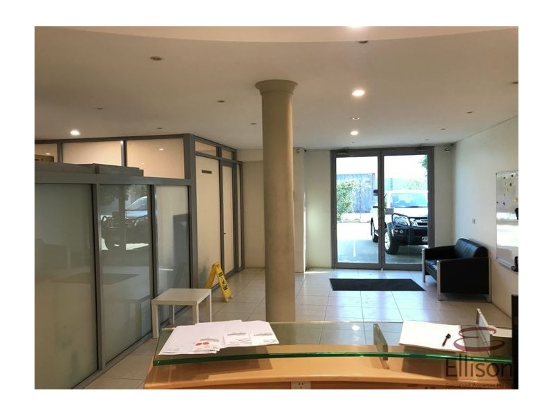 Unit 3/28 Eurora Street, Kingston QLD 4114