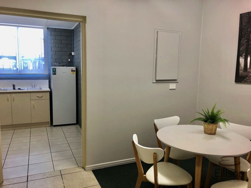 Unit 1 Lot 112 Pacific Highway, Loganholme QLD 4129