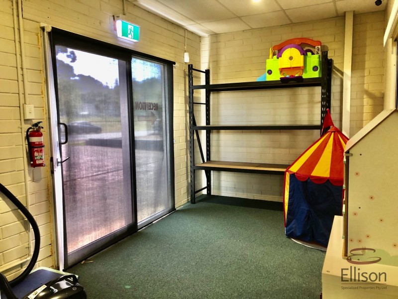 Unit 1 Lot 112 Pacific Highway, Loganholme QLD 4129