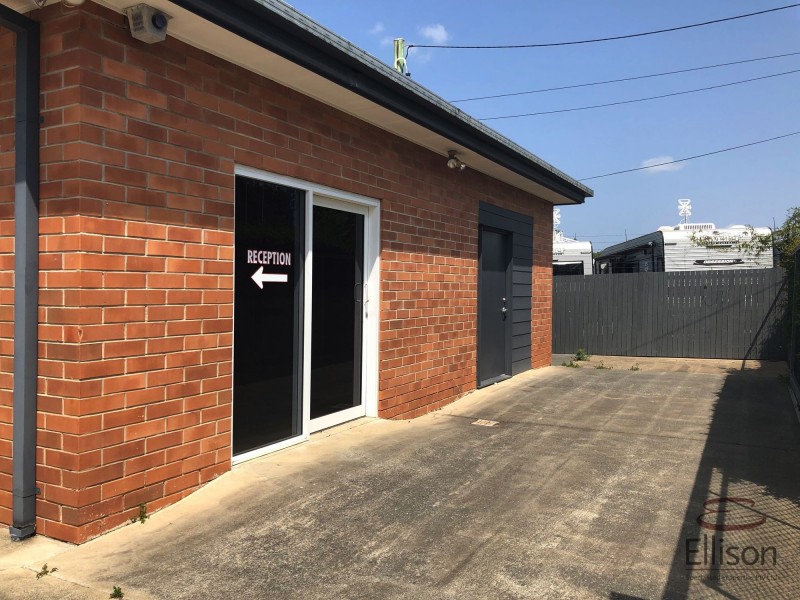 Unit 1 Lot 112 Pacific Highway, Loganholme QLD 4129