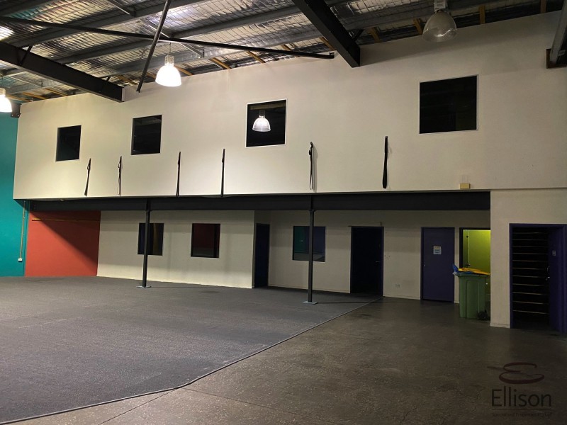 Unit 5/4014 Pacific Highway, Loganholme QLD 4129