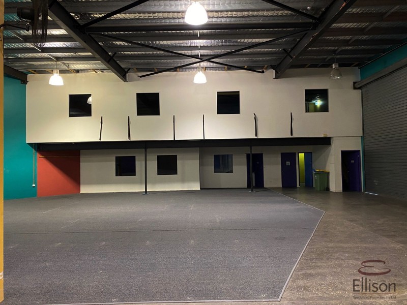 Unit 5/4014 Pacific Highway, Loganholme QLD 4129