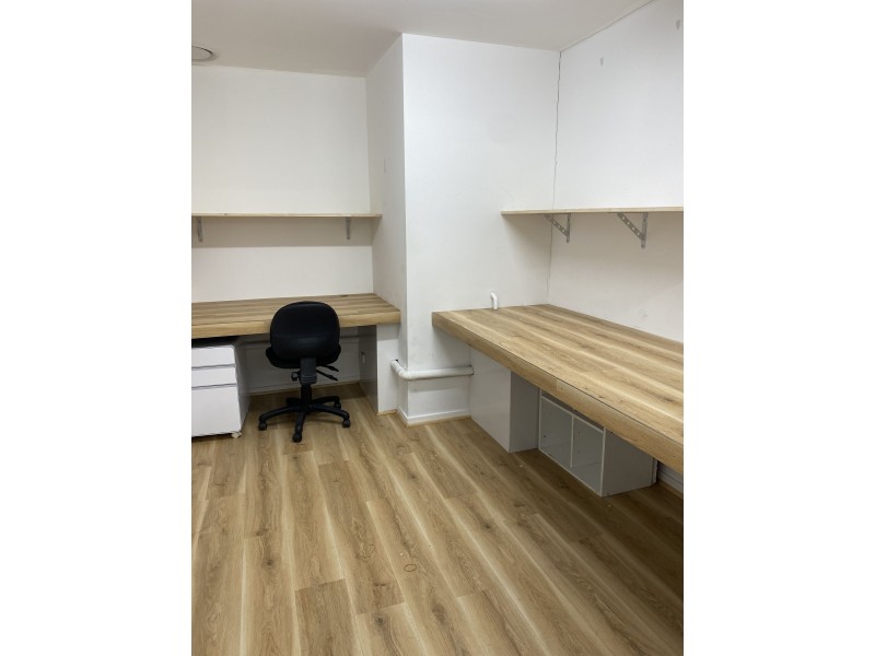 1/8 Flint Court, Varsity Lakes QLD 4227