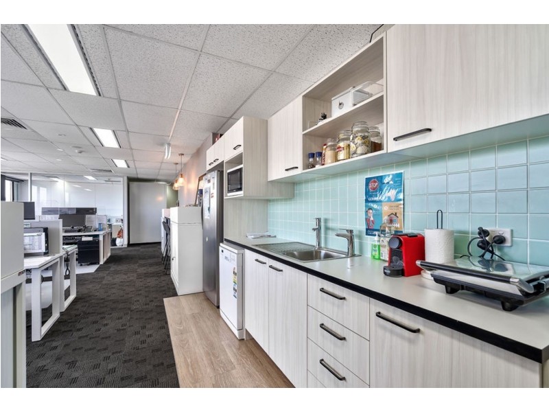 2.04/303 Coronation Drive, Milton QLD 4064