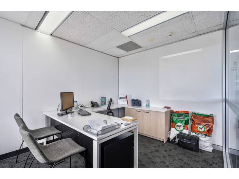 2.04/303 Coronation Drive, Milton QLD 4064
