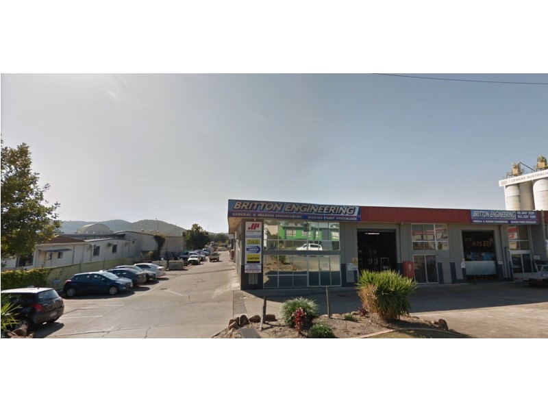 9&10/30 Old Pacific Highway, Yatala QLD 4207