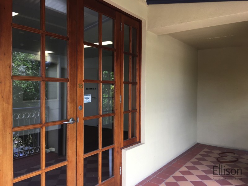 20b/6 Vanessa Boulevard, Springwood QLD 4127