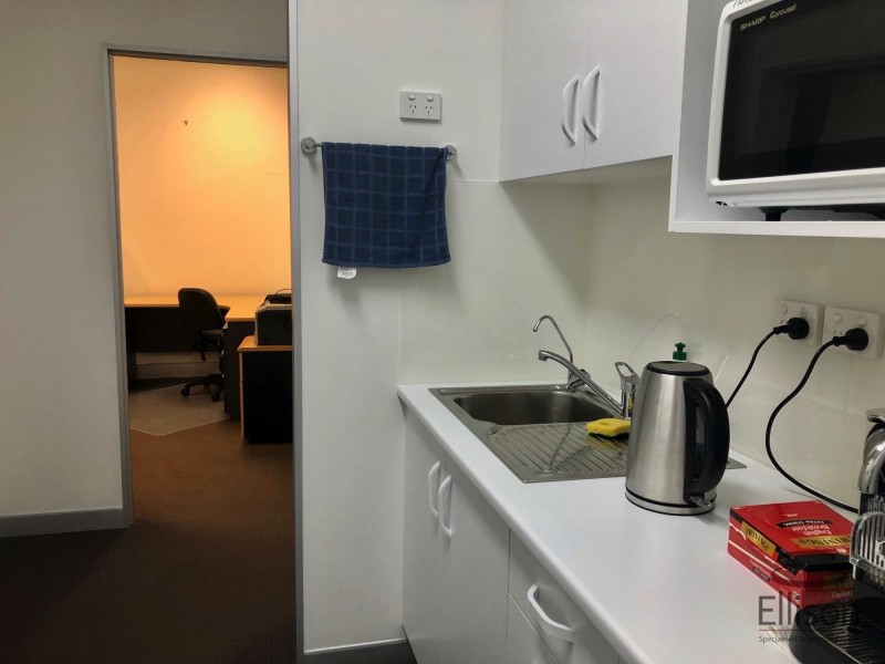 4&5/61 Commercial Drive, Shailer Park QLD 4128