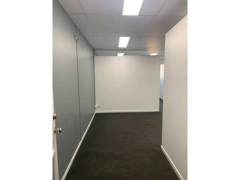 Suite 8 West 2 Fortune Street, Coomera QLD 4209