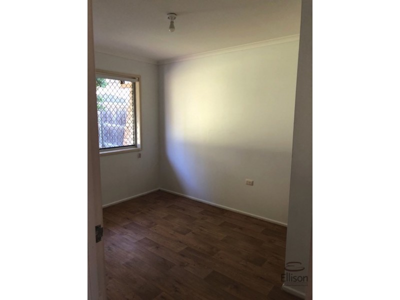 13 Bushmills Court, Hillcrest QLD 4118