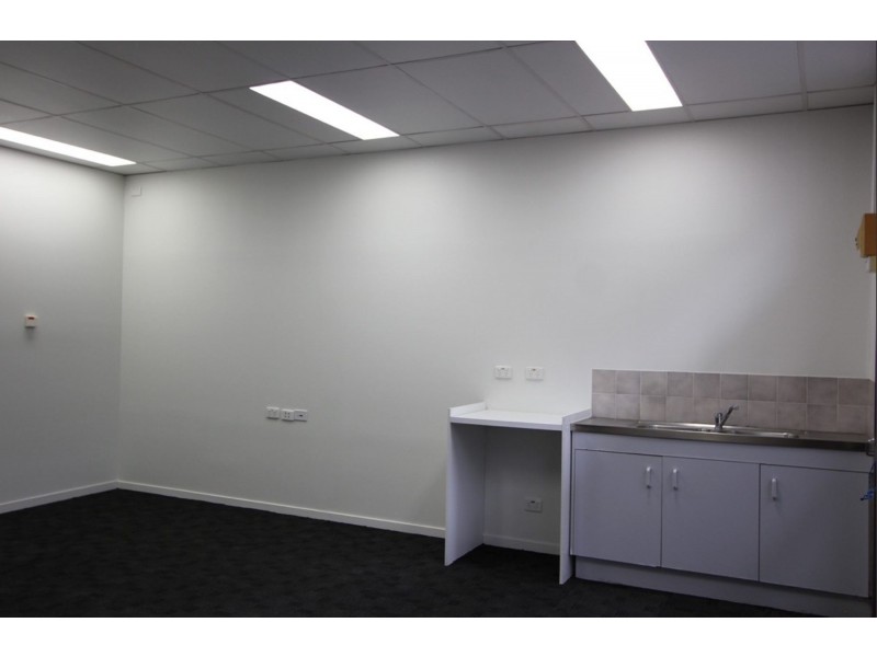 G02, 3-15 Dennis Road, Springwood QLD 4127