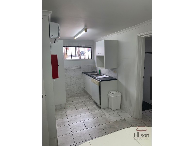 50 Ward Street, Southport QLD 4215
