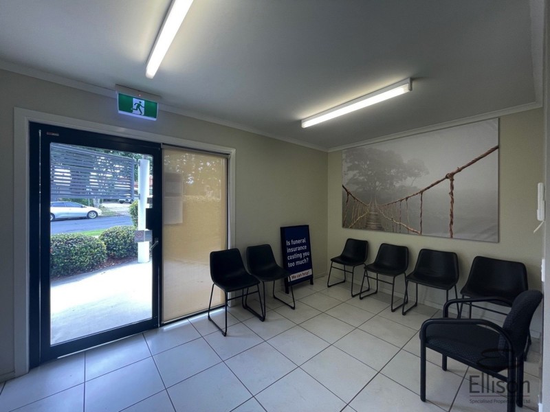 37 Vanessa Boulevard, Springwood QLD 4127