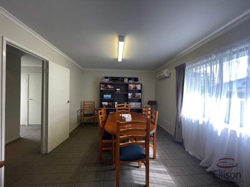 37 Vanessa Boulevard, Springwood QLD 4127