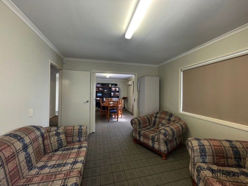 37 Vanessa Boulevard, Springwood QLD 4127