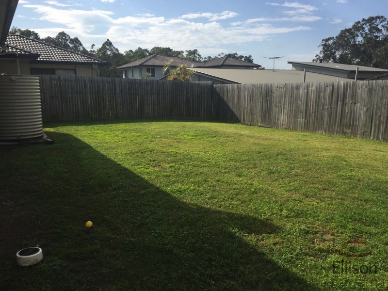 2 Doherty Place, Wakerley QLD 4154