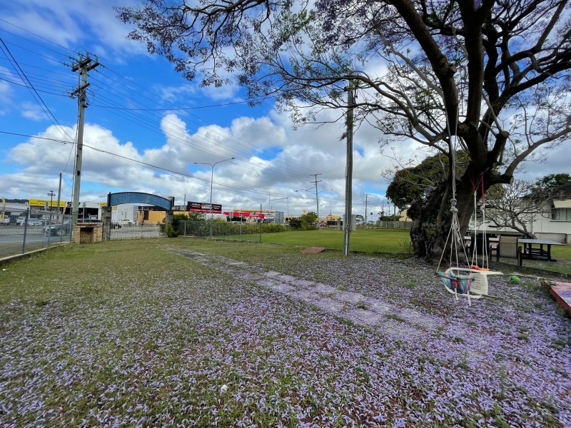 CNR 61 KINGSTON ROAD & 54 SOUTHGATE DRIVE, Woodridge QLD 4114