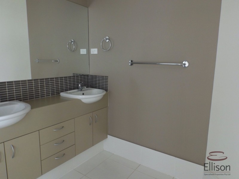 1/139 Overland Drive, Edens Landing QLD 4207
