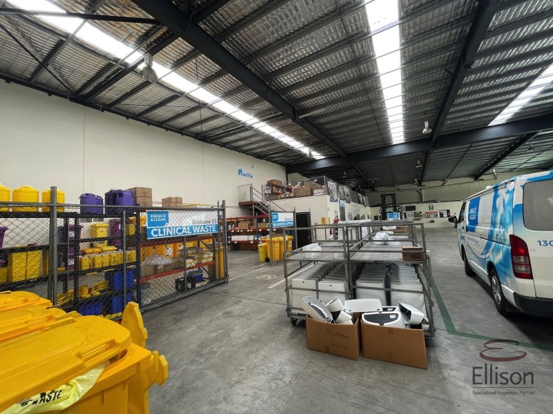 1/70-74 Meakin Road, Meadowbrook QLD 4131