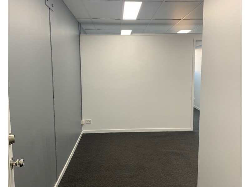 Suite 8 West 2 Fortune Street, Coomera QLD 4209