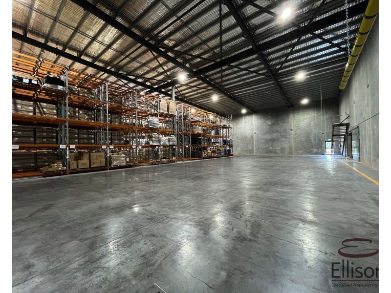 4&5/63 Meakin Road, Meadowbrook QLD 4131