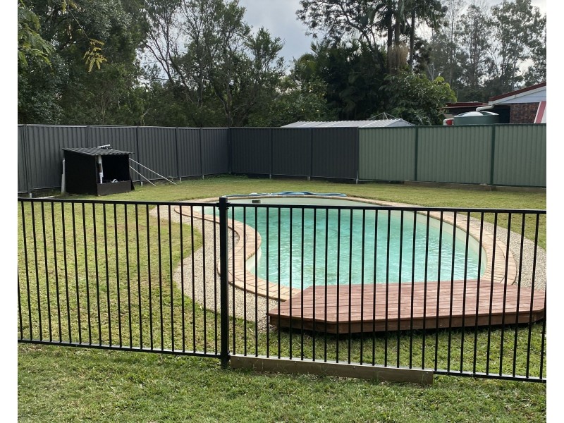 17 Stormbridge Court, Daisy Hill QLD 4127