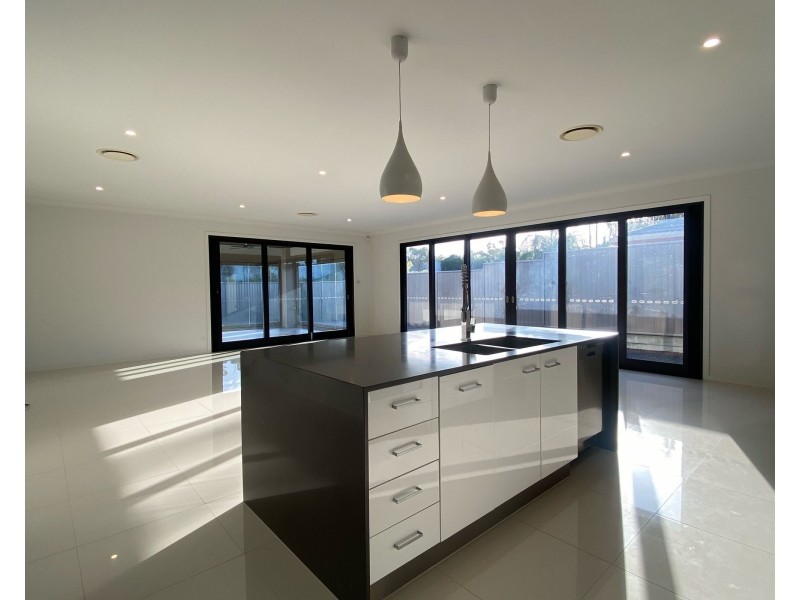 34 Springfield Crescent, Daisy Hill QLD 4127