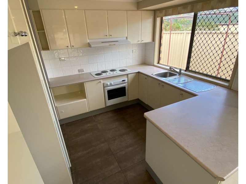 74 Springfield Crescent, Daisy Hill QLD 4127